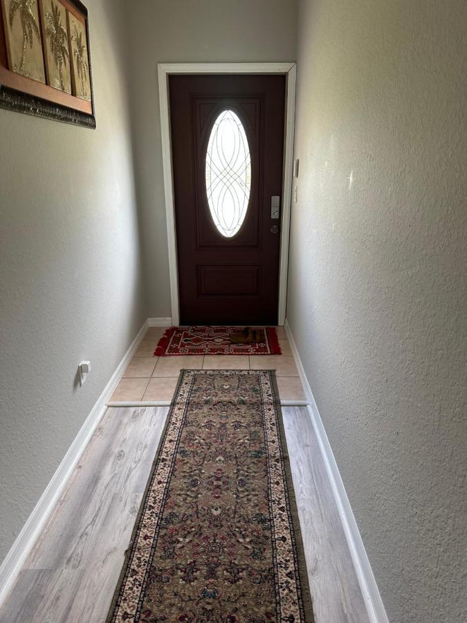Quiet Room In A Family Home Lehigh Acres Exterior foto