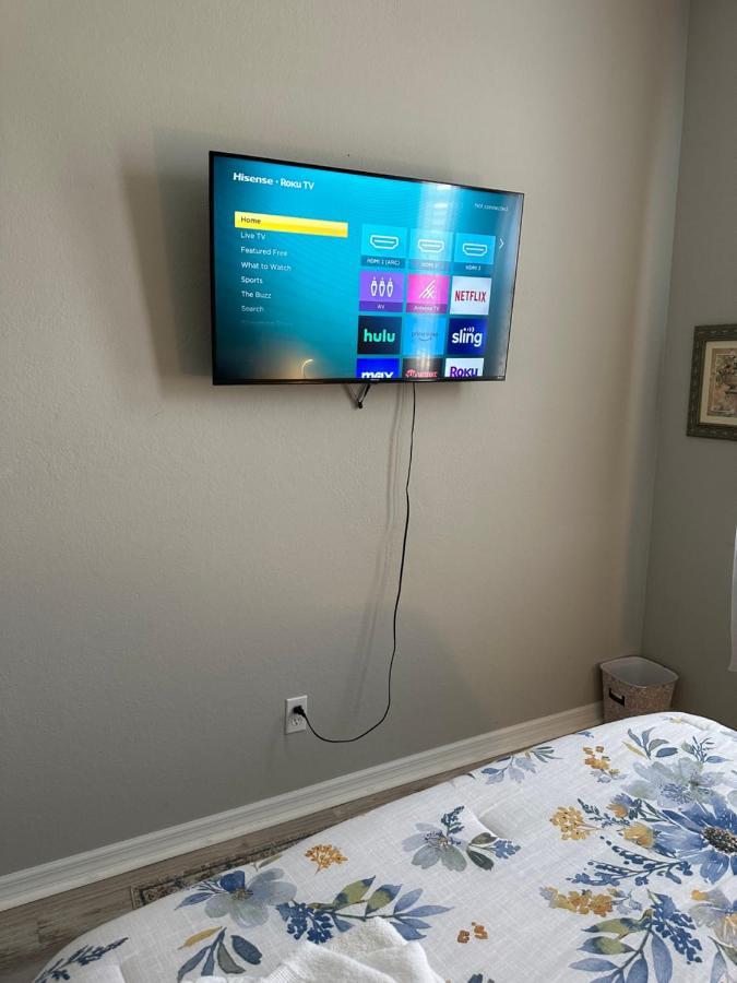 Quiet Room In A Family Home Lehigh Acres Exterior foto