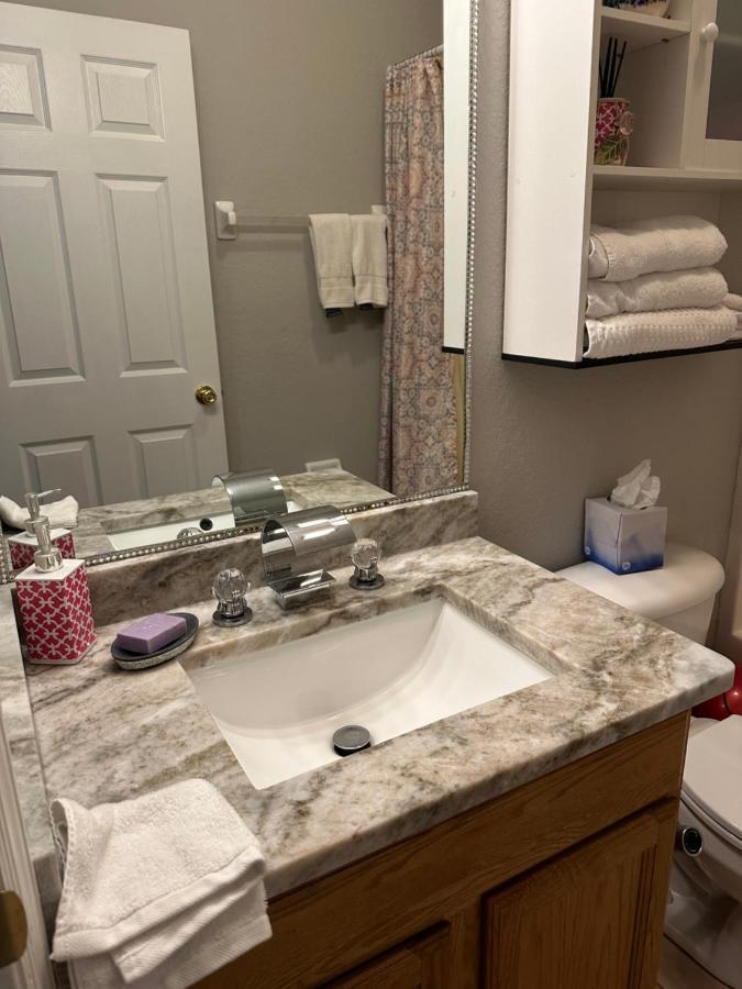 Quiet Room In A Family Home Lehigh Acres Exterior foto